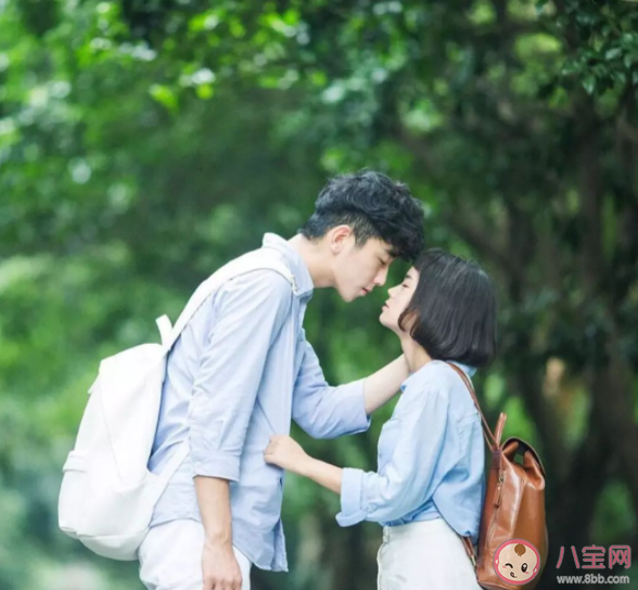 恋爱中为什么会有讨好行为 女生恋爱中要记住的几点