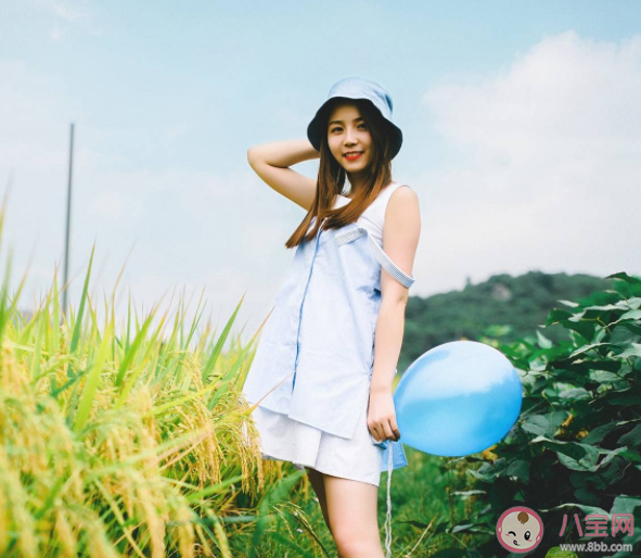 假装成熟是一种什么感觉 成熟是可以装出来的吗 假装成熟是一种什么感觉 成熟是可以装出来的吗