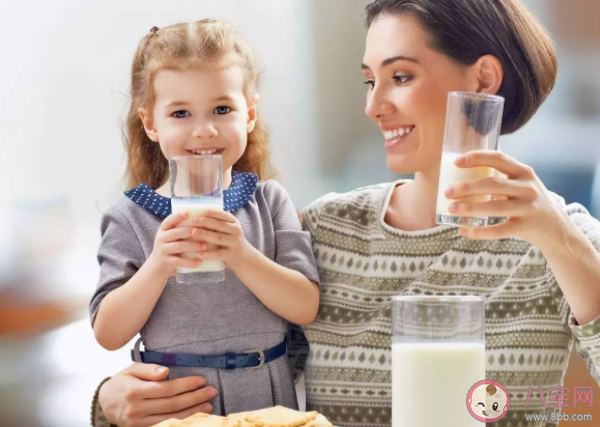 多喝牛奶能变聪明吗 喝牛奶都有什么禁忌
