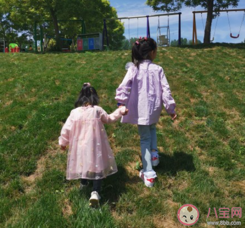 家长带娃出门必备哪些安全知识 这些行为可能危及孩子生命