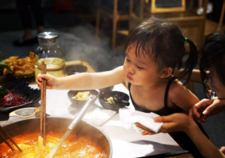 孩子多大可以吃火锅 带孩子吃火锅要注意什么