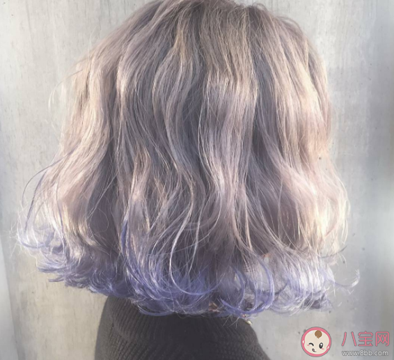 多久染一次头发最合适 染发的具体危害有什么