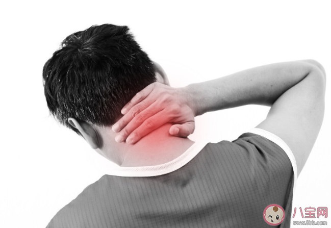 脖子不舒服转脖子有风险吗 脖子后面不舒服做什么运动能缓解