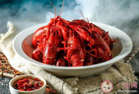 吃小龙虾时最好把虾头去除这种说法正确吗 蚂蚁庄园课堂8月26日答案
