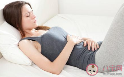 女生在月经期淋雨了会造成闭经吗 来月经淋雨了该怎么办