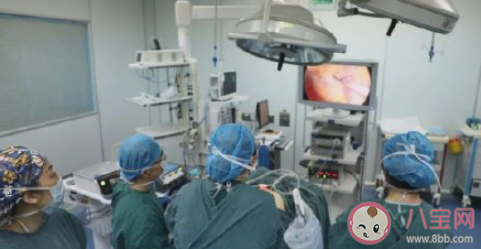 女子2年没复查甲状腺结节变成癌 甲状腺结节是什么病症