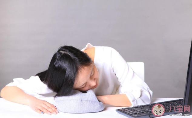 工作中有哪些影响健康的坏习惯 上班族如何健康养生