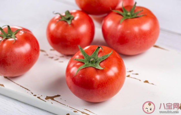 大小番茄哪个热量更高 小番茄大番茄哪个更有营养 大小番茄哪个热量更高 小番茄大番茄哪个更有营养