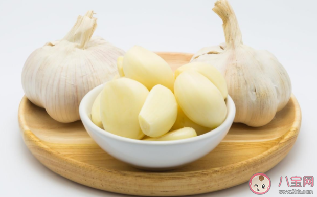 经常吃大蒜对身体有什么好处 吃大蒜有哪些注意事项