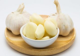 经常吃大蒜对身体有什么好处 吃大蒜有哪些注意事项
