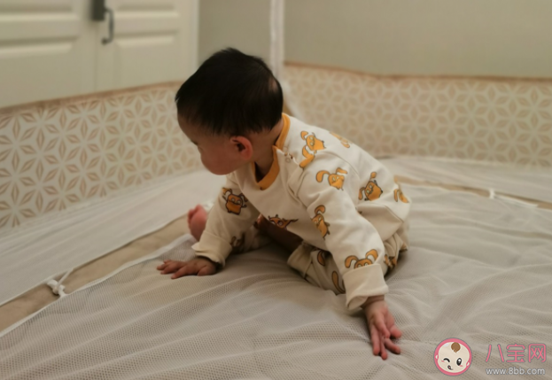 宝宝意外坠床怎么办 家里有婴幼儿要注意哪些安全问题