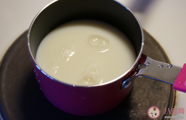 骆驼奶更接近母乳吗 驼奶粉营养怎么样 骆驼奶更接近母乳吗 驼奶粉营养怎么样