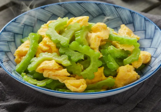 吃苦瓜会导致骨质疏松吗 苦瓜草酸含量高吗