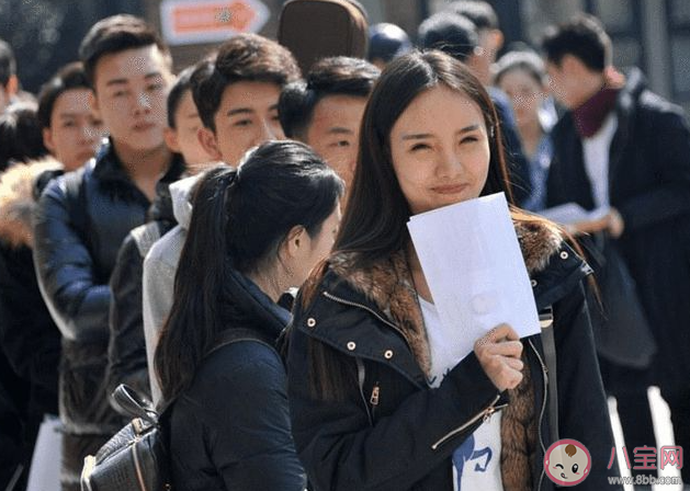 大学专业选兴趣还是选前景 大学专业该如何选择