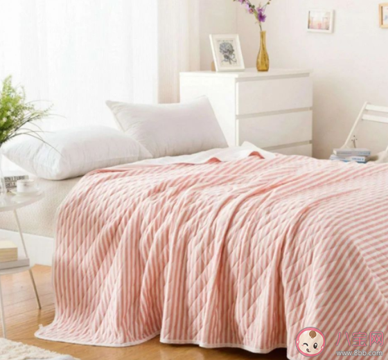 被子的颜色会影响睡眠吗 不同颜色的被子对睡眠有什么影响 被子的颜色会影响睡眠吗 不同颜色的被子对睡眠有什么影响