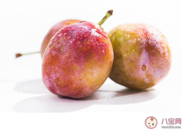 西梅吃多了拉肚子怎么回事 西梅一天吃多少合适 西梅吃多了拉肚子怎么回事 西梅一天吃多少合适