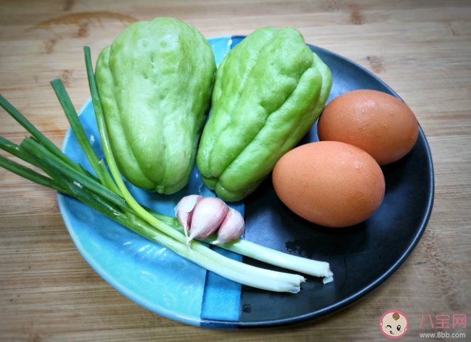 佛手瓜生吃有毒吗 吃佛手瓜会致癌生病是真的吗 佛手瓜生吃有毒吗 吃佛手瓜会致癌生病是真的吗