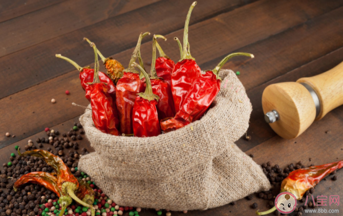 吃辣椒真的会伤胃吗 如何正确地吃辣椒 吃辣椒真的会伤胃吗 如何正确地吃辣椒