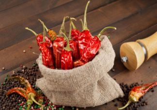 吃辣椒真的会伤胃吗 如何正确地吃辣椒