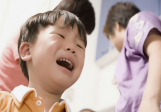 父母该插手孩子之间的争吵吗 父母介入孩子之间的争吵会怎样