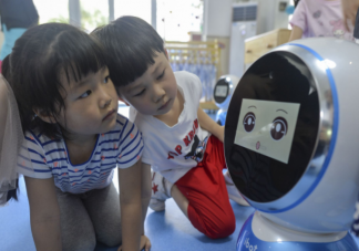 未来机器人能取代教师吗 人工智能对教育行业会带来什么影响