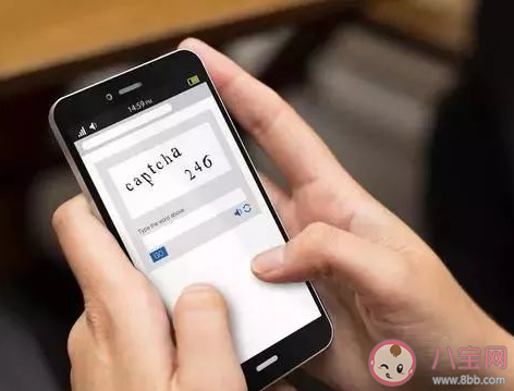 为何越来越多银发族沉迷刷手机 中老年人也喜欢刷手机了吗