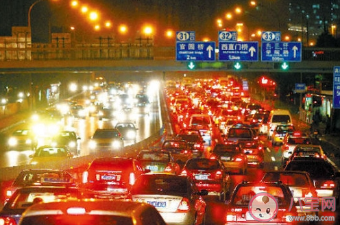 蚂蚁庄园10月1日答案：国庆自驾遇到一两分钟的堵车需要熄火吗