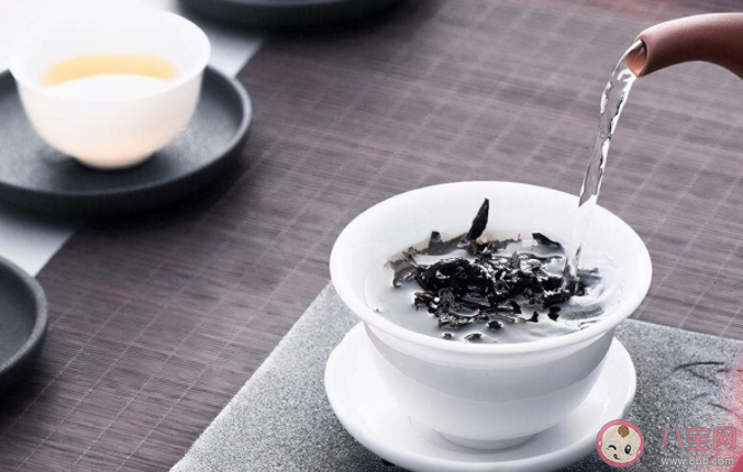喝剩的茶渣可以用来泡脚吗 茶渣还有哪些妙用