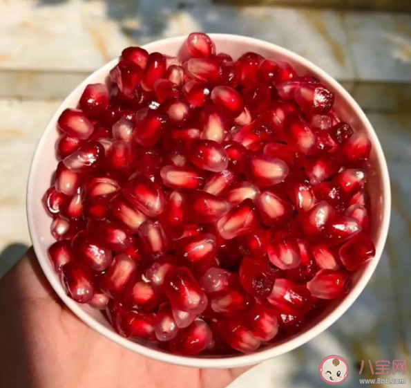 孩子积食可以吃石榴吗 孩子吃石榴有什么好处 孩子积食可以吃石榴吗 孩子吃石榴有什么好处