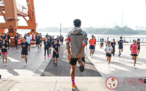 朋友圈有必要屏蔽同事吗 你发朋友圈会屏蔽同事吗