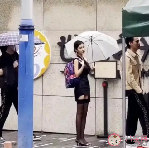 幼儿园门口出现幼儿媛 如何看待幼儿媛摆拍现象 幼儿园门口出现幼儿媛 如何看待幼儿媛摆拍现象