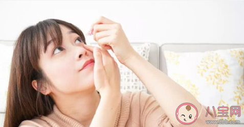 为什么有的人不容易近视 哪个年龄段的人最容易近视 为什么有的人不容易近视 哪个年龄段的人最容易近视