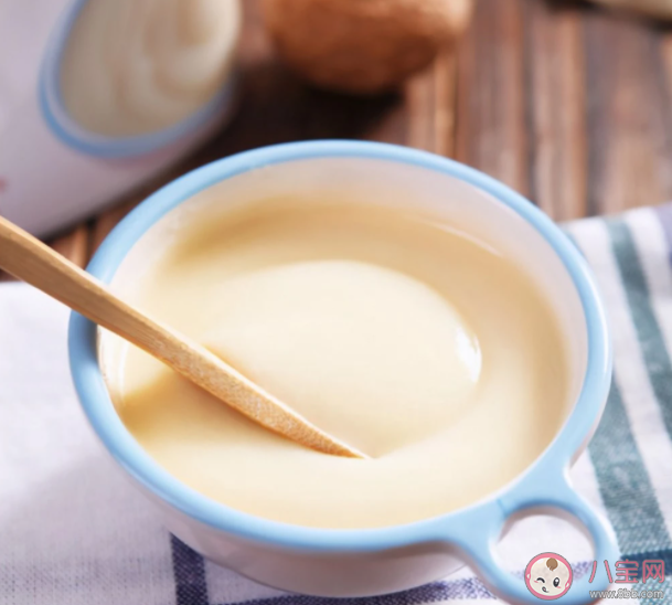 宝宝第一口辅食新说法是什么 添加辅食要先避开容易过敏的吗 宝宝第一口辅食新说法是什么 添加辅食要先避开容易过敏的吗