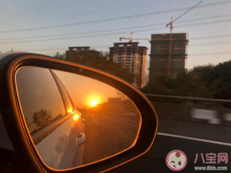 十月最后一天的晚安语录说说 十月最后一天晚安文案句子 十月最后一天的晚安语录说说 十月最后一天晚安文案句子