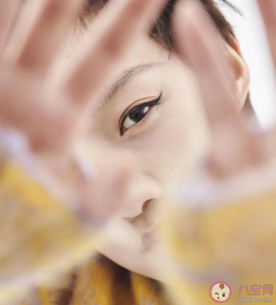 工作后为什么眼里的光慢慢没了 一个人在什么时候最有光 工作后为什么眼里的光慢慢没了 一个人在什么时候最有光