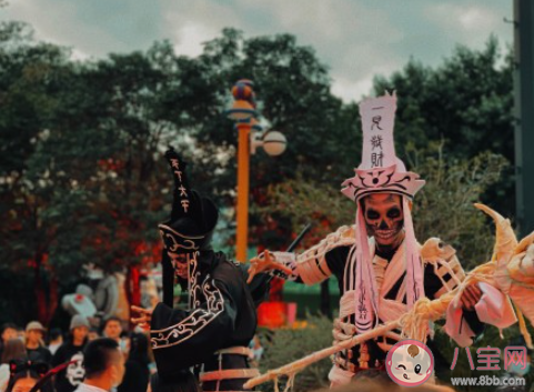 在长隆过万圣节的朋友圈说说 长隆万圣节之夜朋友圈句子 在长隆过万圣节的朋友圈说说 长隆万圣节之夜朋友圈句子