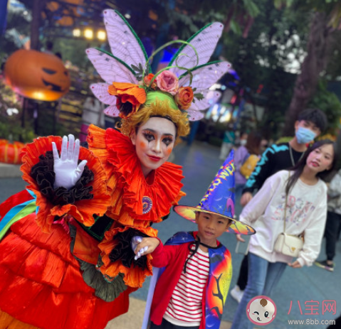 在长隆过万圣节的朋友圈说说 长隆万圣节之夜朋友圈句子 在长隆过万圣节的朋友圈说说 长隆万圣节之夜朋友圈句子