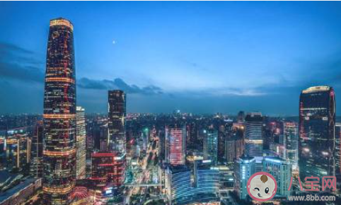 在二三线城市月薪过万够生活吗 二三线城市什么人的工资能够过万