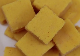 给宝宝吃胡萝卜会变小黄人吗 胡萝卜辅食制作方法