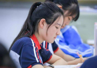 孩子为什么需要钱时才主动联系你 如何看待孩子需要钱时才联系父母