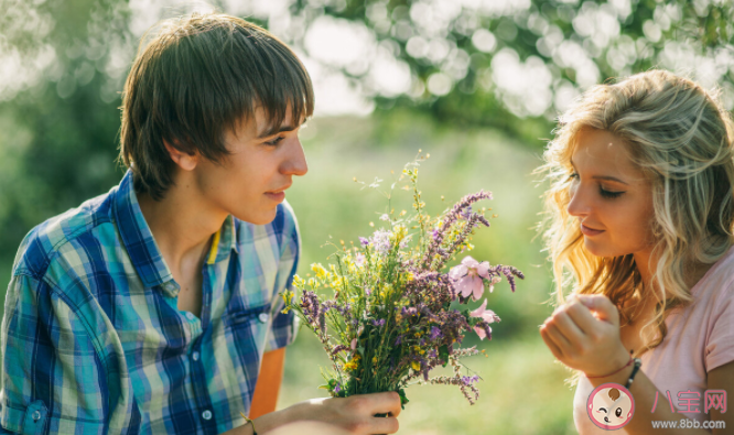 有哪些恋爱观超正的文案句子 恋爱观超正的语录分享
