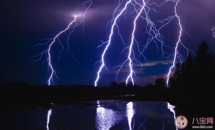 男生遭雷劈的概率高于女性吗 为什么男性更容易被雷劈 男生遭雷劈的概率高于女性吗 为什么男性更容易被雷劈