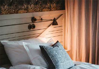 熬夜在身上的明显反应有哪些 前一晚熬夜如何恢复过来