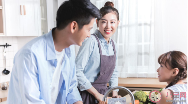 聪明的父母放手教育该怎么做 教育要自由与管教双管齐下 聪明的父母放手教育该怎么做 教育要自由与管教双管齐下