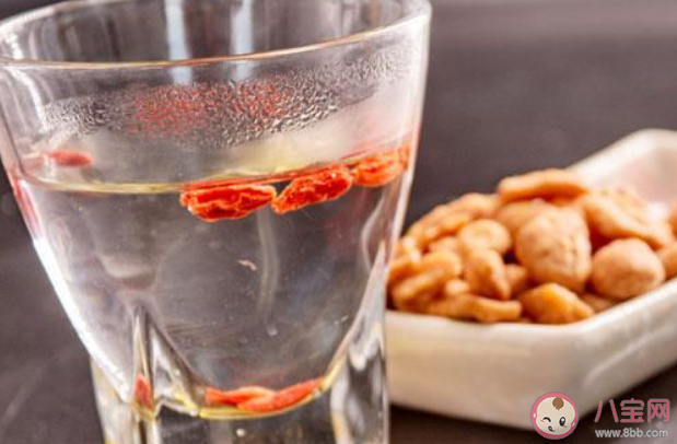 用保温杯泡枸杞营养在水里枸杞可以扔掉这种做法 蚂蚁庄园11月18日答案介绍