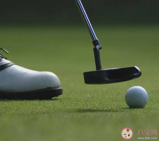 高尔夫球场上有多少个球洞 高尔夫球的玩法是怎样的 高尔夫球场上有多少个球洞 高尔夫球的玩法是怎样的