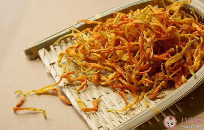 为什么干黄花菜比新鲜的更安全 吃黄花菜要注意什么