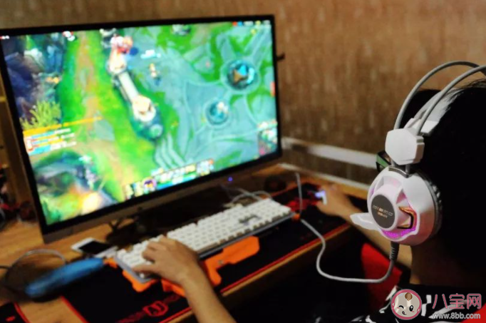 如何看待玩游戏玩出优越感的人 玩游戏要不要有优越感 如何看待玩游戏玩出优越感的人 玩游戏要不要有优越感