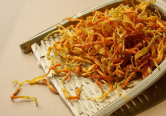 为什么干黄花菜比新鲜的更安全 吃黄花菜要注意什么