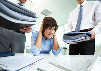 要不要去亲戚公司上班 去亲戚公司上班好吗